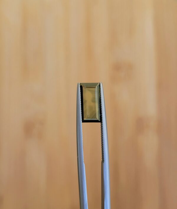 1.36 ct, Blue Green, Sapphire, Baguette - Image 3