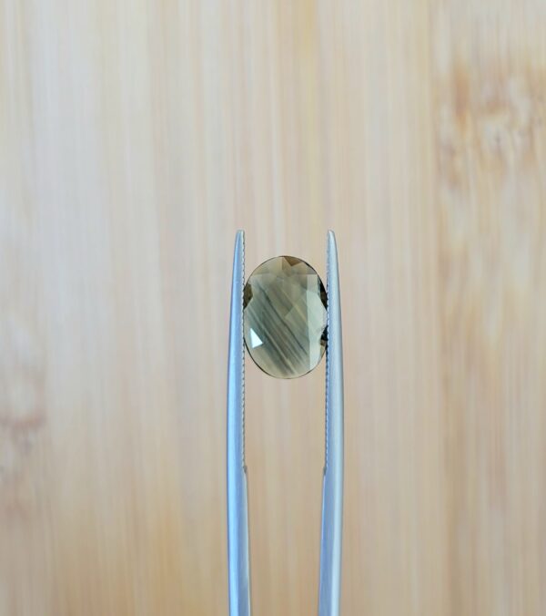 1.92 ct, Blue Green, Sapphire, Oval - Image 2