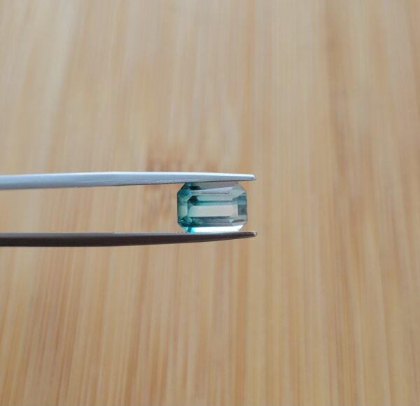 3.26 ct, Bi-color, Tourmaline, Emerald cut - Image 3