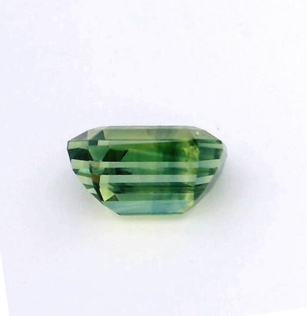 2.03 ct, Yellow, Sapphire, Emerald cut - Image 2