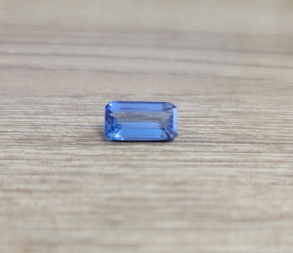 2.98 ct, Blue, Sapphire, Emerald cut - Image 2