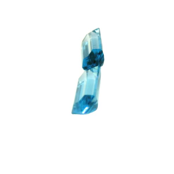 6.92 ct, Blue, Zircon, Hexagon - Image 2