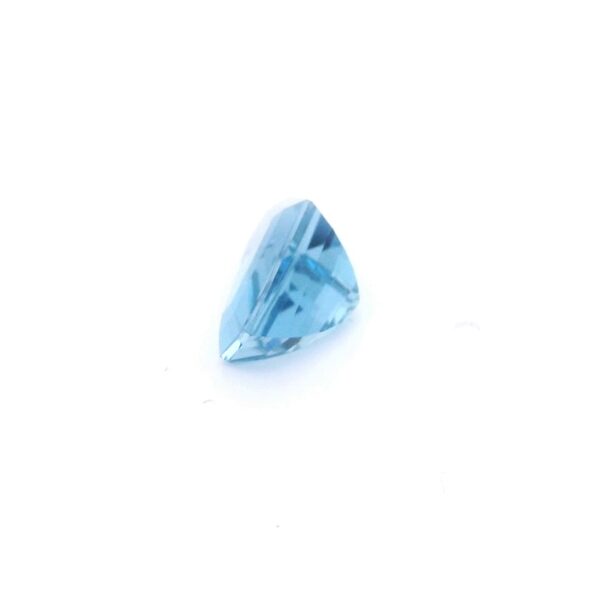 4.06 ct, Blue, Aquamarine, Designer Cut - Image 2