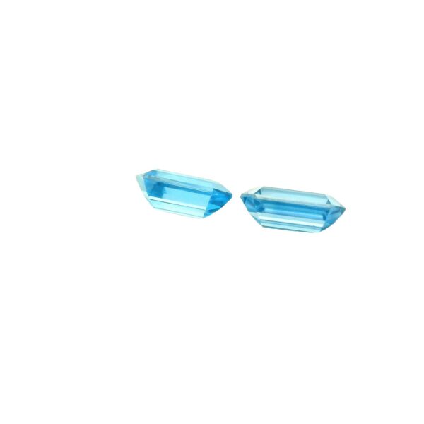 2.29 ct, Blue, Zircon, Hexagon - Image 2